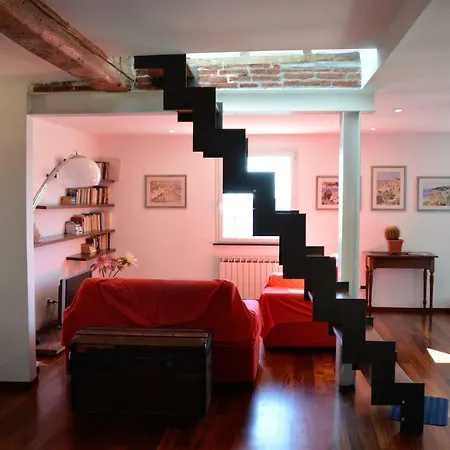 Sunflower With Private Terrace And Lift Apartment Genoa